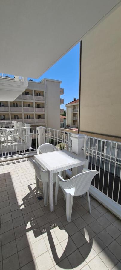 Rubino Apartments A 100Metri Dal Mare Ριτσόνε Εξωτερικό φωτογραφία